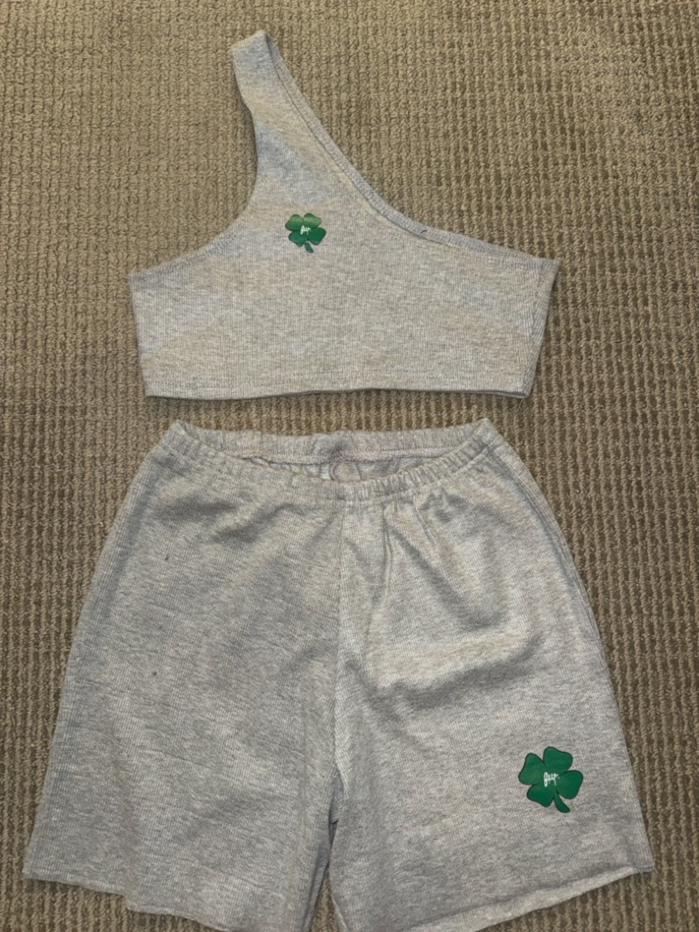 Women's Gray Athletic Shorts Set with Green Clover Graphic